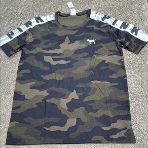 PINK Victoria's Secret Green and Black Short Sleeve Tee size small new with tags